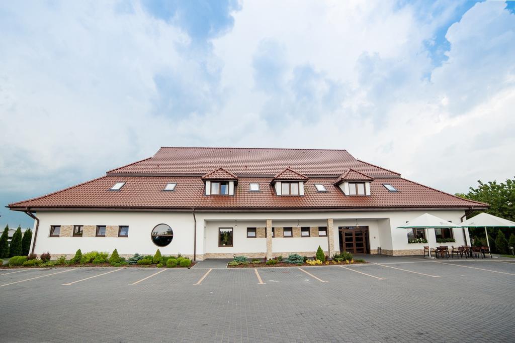 Gosciniec Nad Goplem Hotel Grodztwo Екстериор снимка